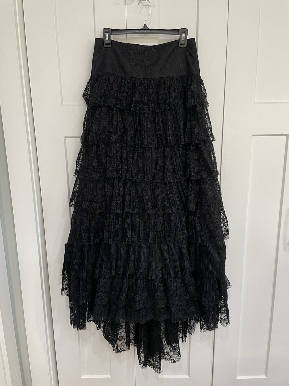 St. John Black Layered Lace Ruffle Tiered Maxi Skirt Bustle Size 4 Vintage